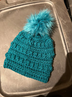 Chunky Pom Pom hat