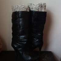 Reversible scalloped boot cuff